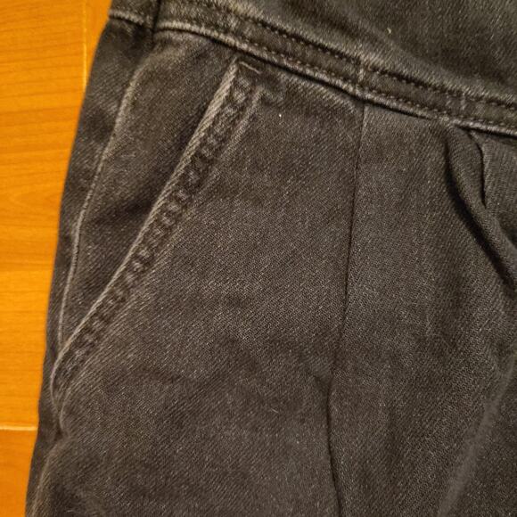 Levi’s Soft Black Pleated Jeans – Size 26x26 – White Patch – Rare - Picture 3 of 8